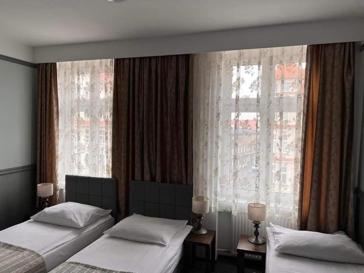 W Starej Kamienicy Otel Gniezno Dış mekan fotoğraf